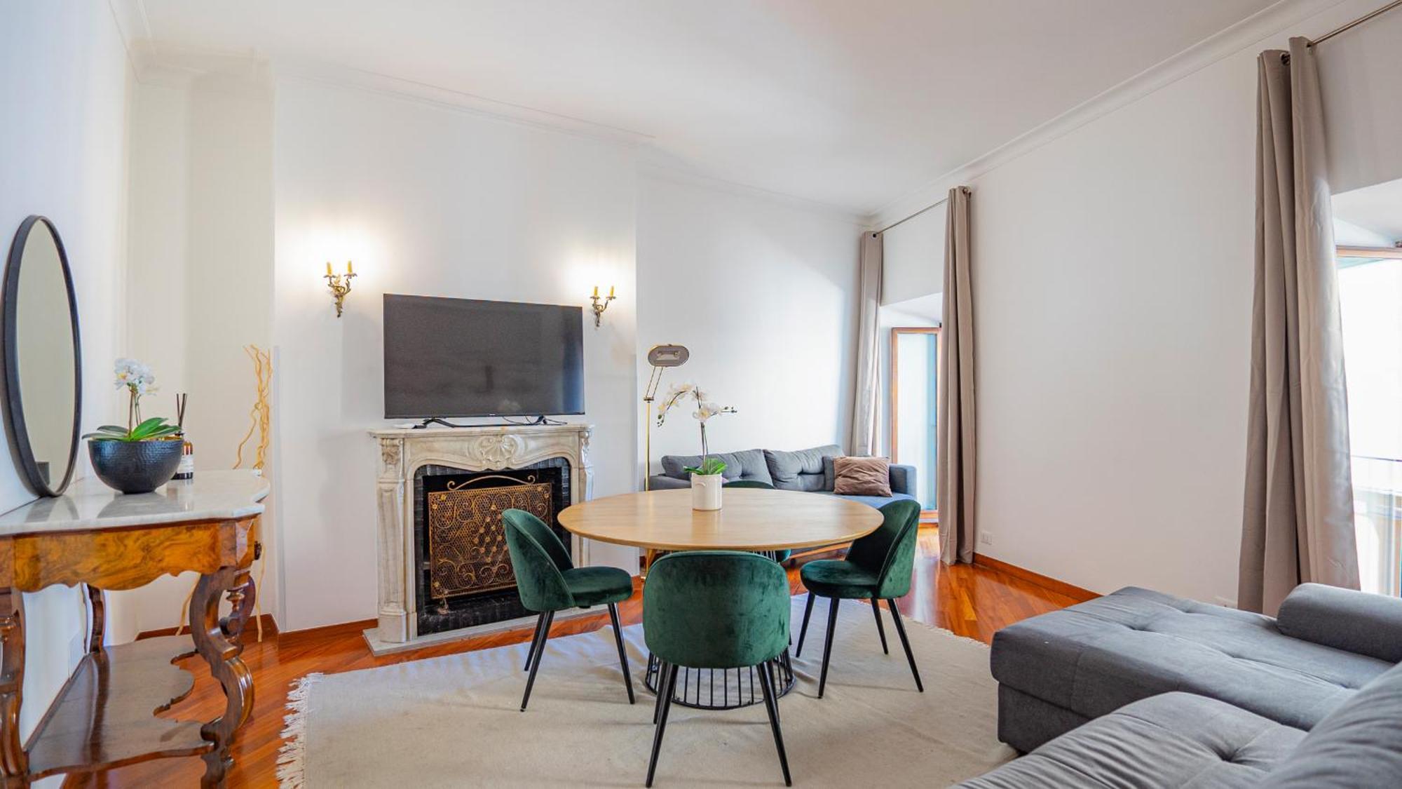 Easytopstay - Piazza Navona Elegant Apartment — Photos 3